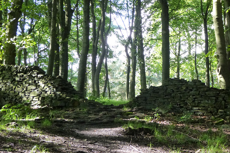 Welcome. stone-wall-fw